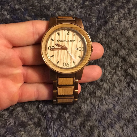 Original grain men’s watch